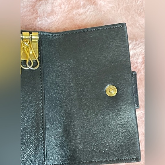 Chloe Key Ring Case - Picture 6 of 13